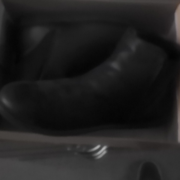 Ladies boots - Picture 3 of 5